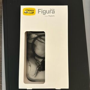 iPhone 14 Pro Otterbox case with MagSafe